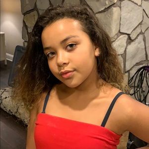 Meet your Posher, Danielle